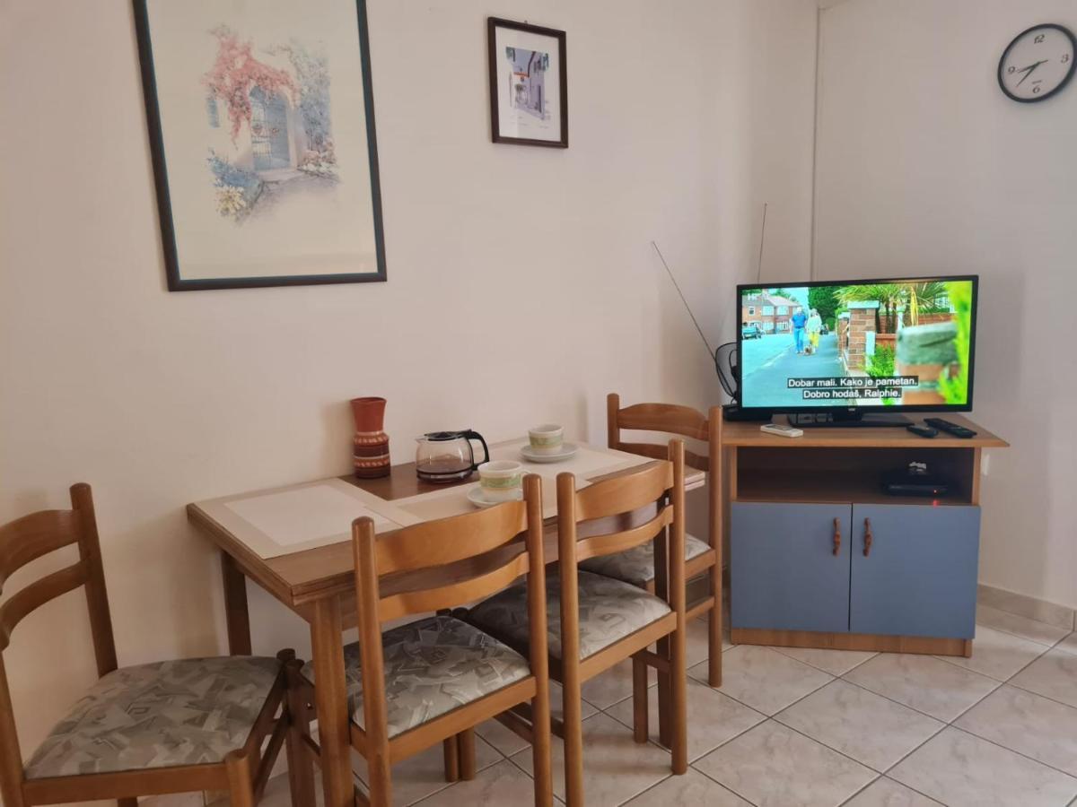 Apartments Kesic Barbat na Rabu Eksteriør bilde
